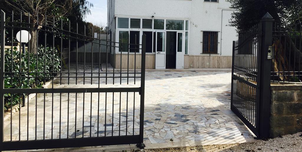 Villa Anna Savelletri Екстериор снимка